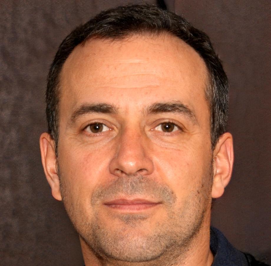 Tobias Reinhardt, Dozent für Finanzanalyse